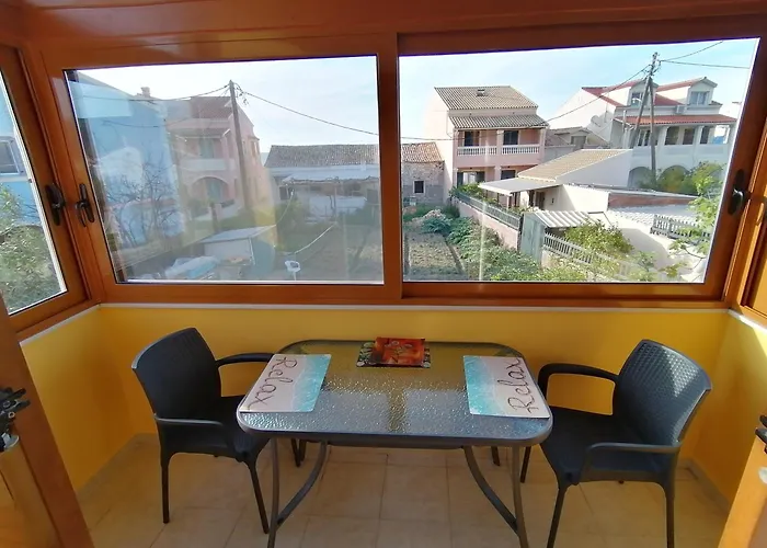 Agapi Studio Acharavi A 50M De La Mer, 400M Du Centre Ville