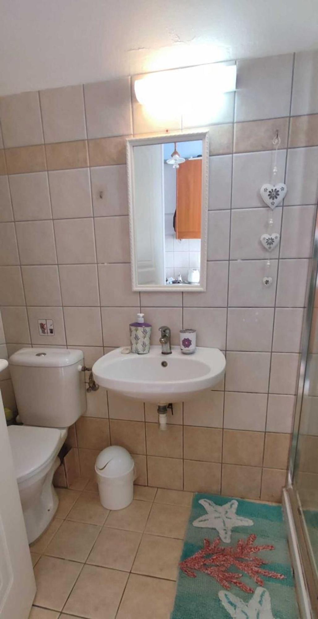 דירה Agapi Acharavi A 50m De La Mer, 400m Du Centre אצ'ארבי